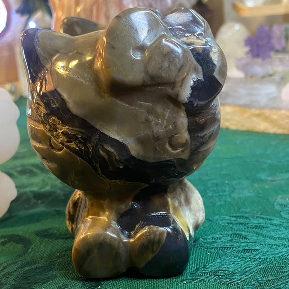 Hello kitty unlisted crystals. - Picture 5 of 7